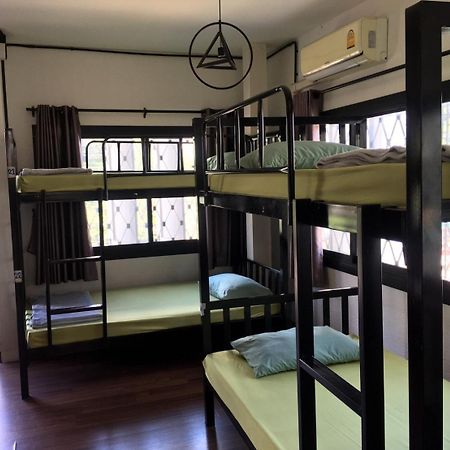 Hostel Nearthepark Backpack Boutique House Čiang Mai Exteriér fotografie